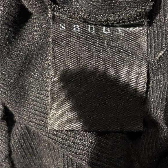 Sandro crewneck panel edge top Sz M - Picture 7 of 11